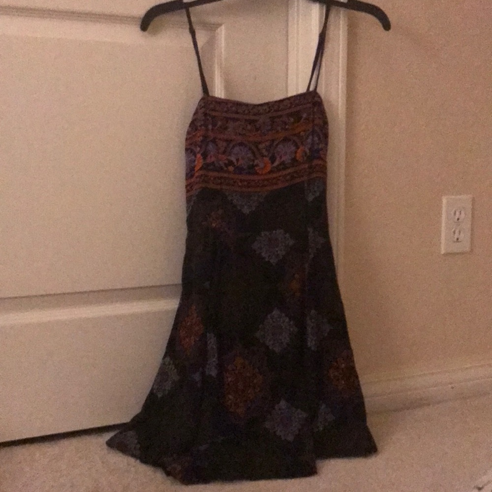 Back cut forever 21 dress